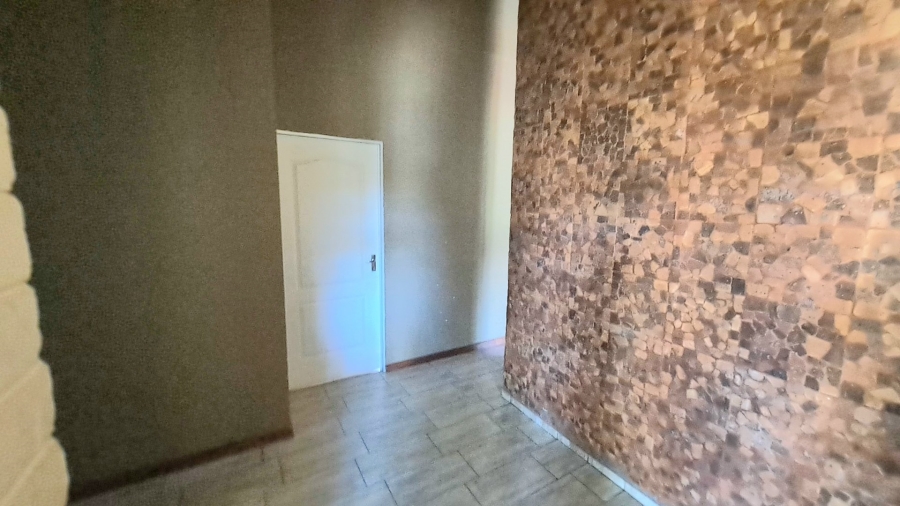 16 Bedroom Property for Sale in Universitas Free State